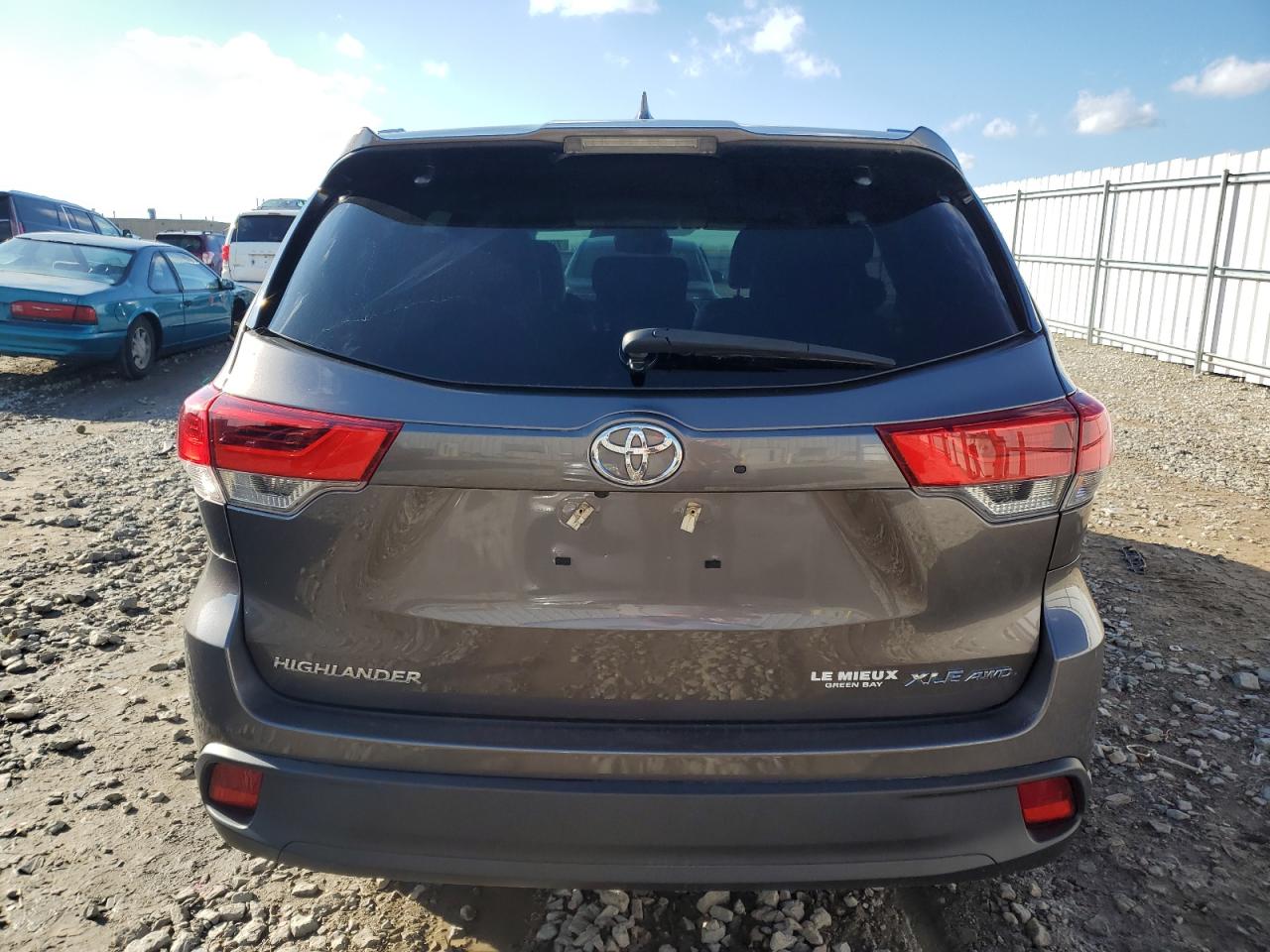 2017 Toyota Highlander Se VIN: 5TDJZRFH8HS357656 Lot: 79638204