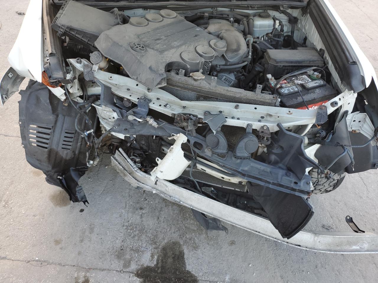 2012 Toyota 4Runner - Image 12