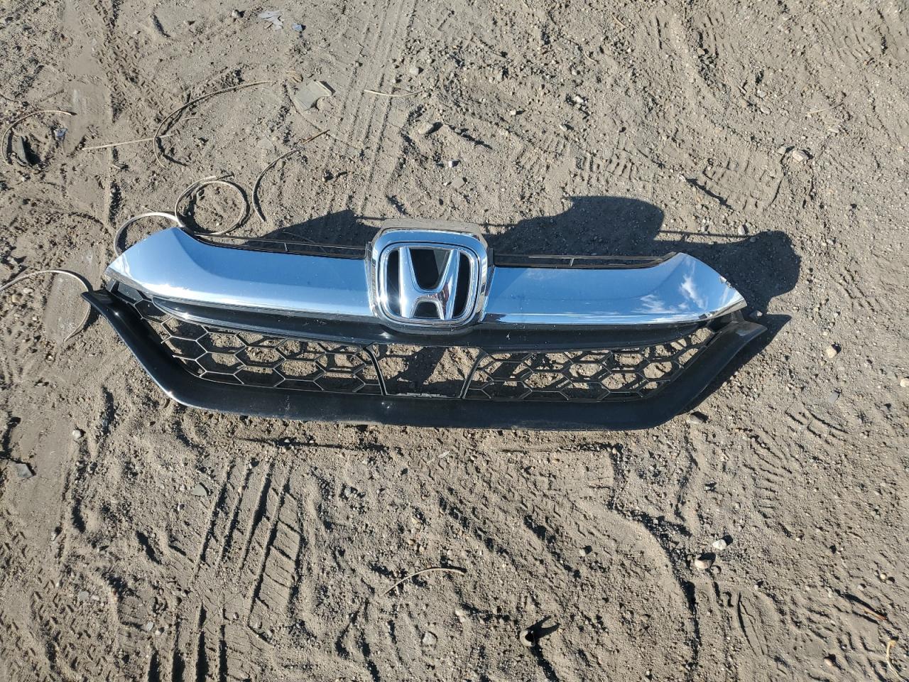 2017 Honda CR-V - Image 13