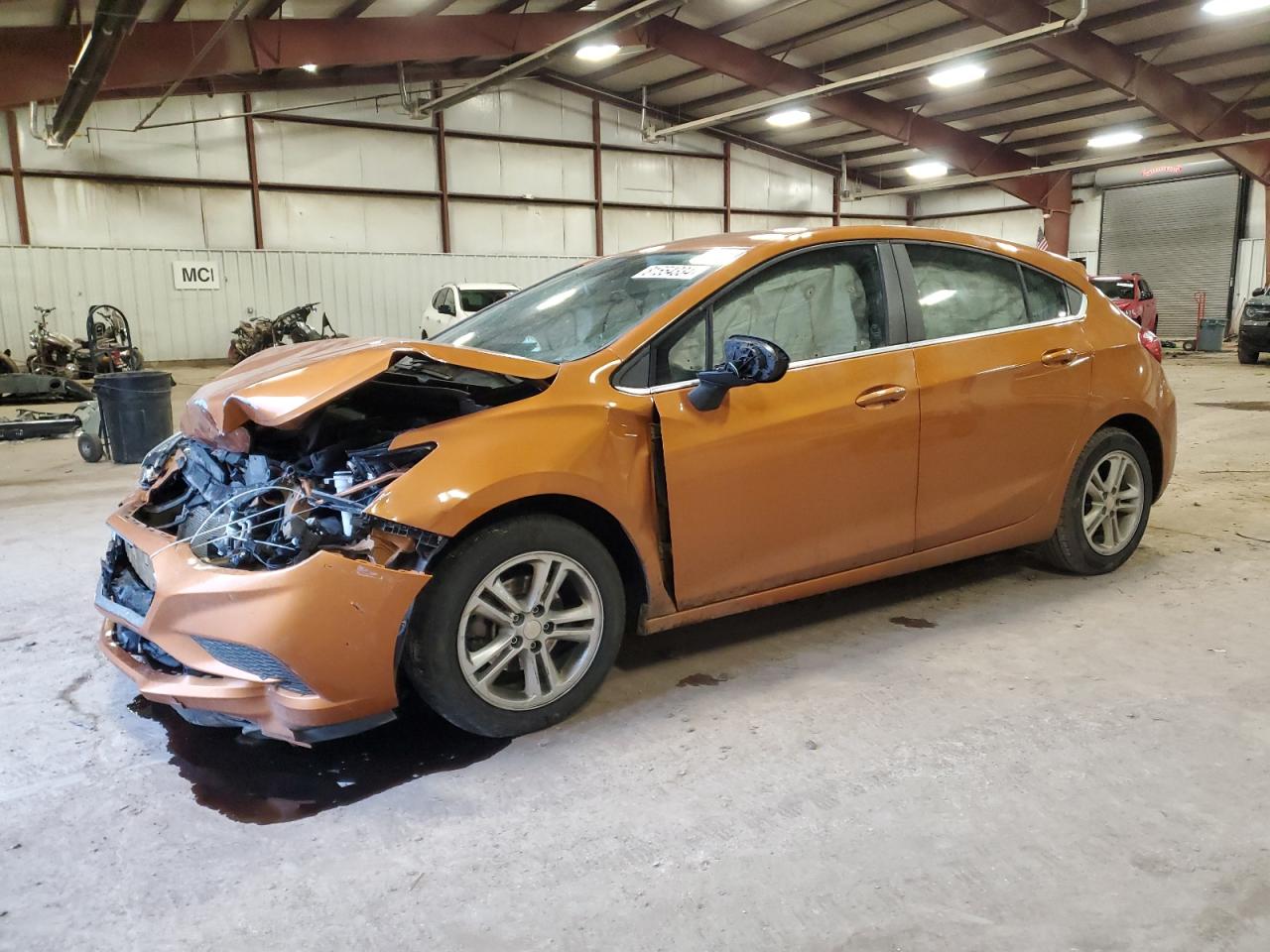 2017 Chevrolet Cruze Lt   იყიდება Lansing-ში, MI - Front End