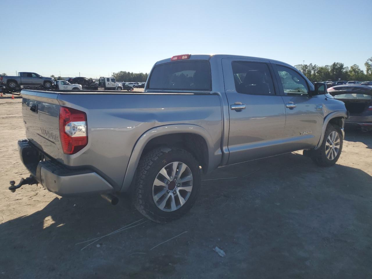 VIN 5TFHW5F12HX652975 2017 TOYOTA TUNDRA no.3