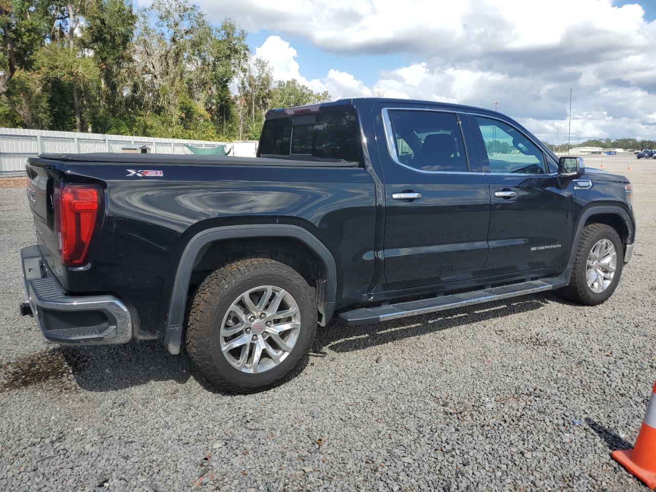2019 GMC Sierra - Image 3
