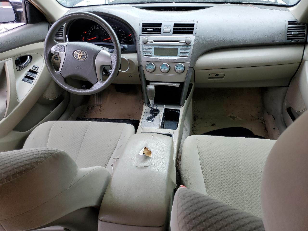 2009 Toyota Camry - Image 8