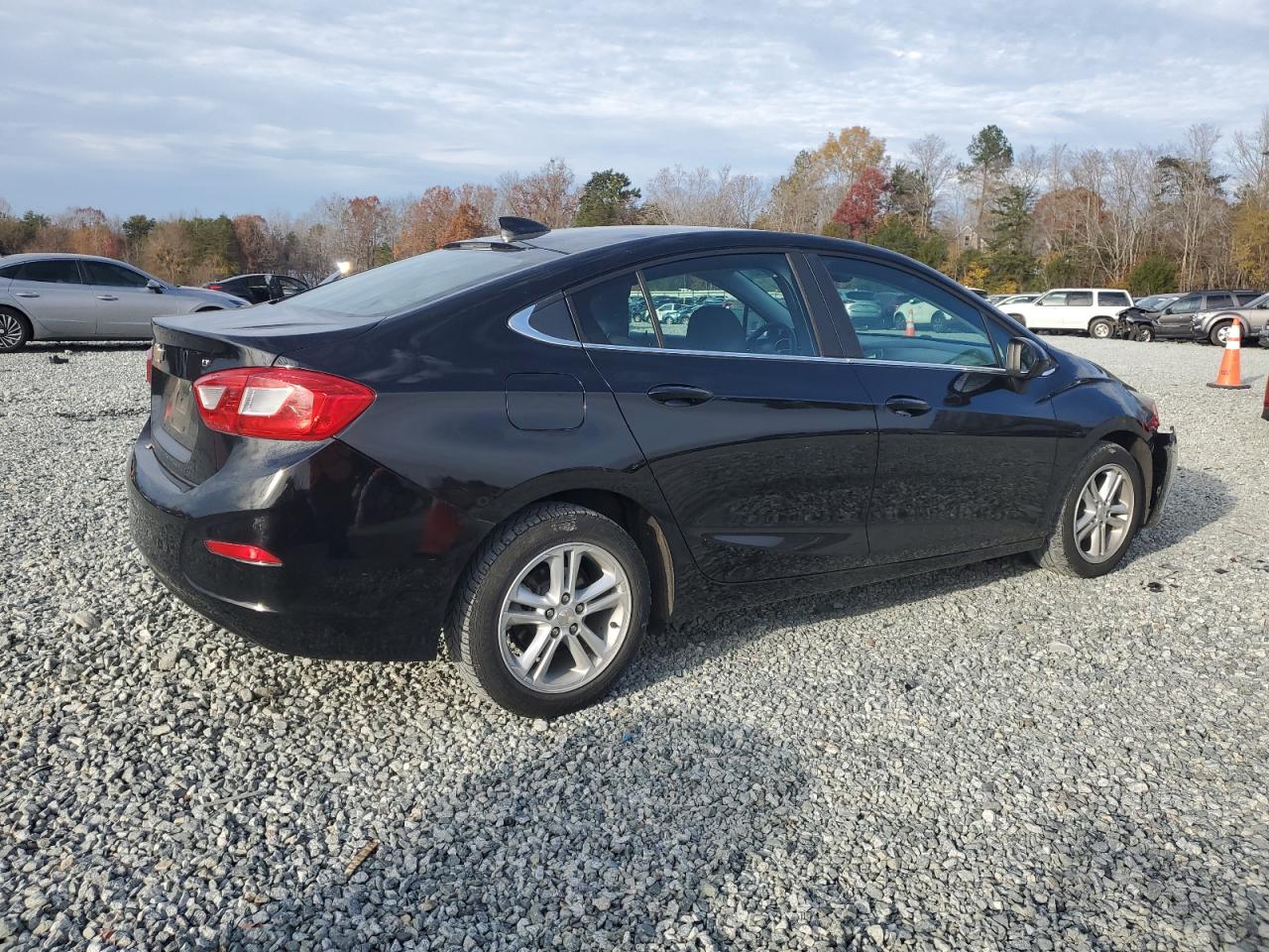 2016 Chevrolet Cruze - Image 3