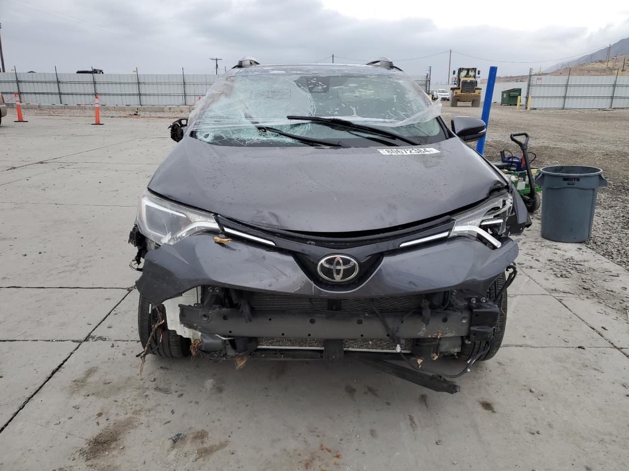 VIN JTMRFREVXHJ124846 2017 TOYOTA RAV4 no.5