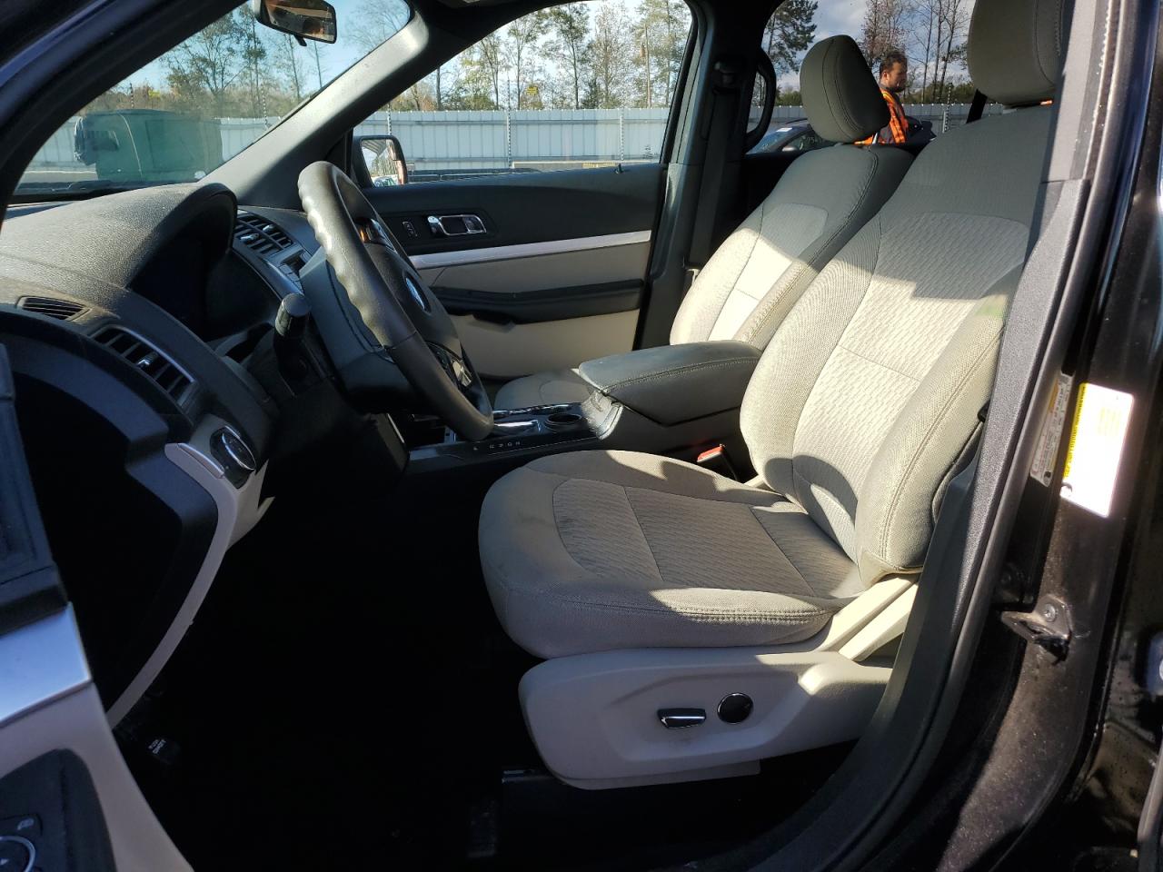 2018 Ford Explorer - Image 7