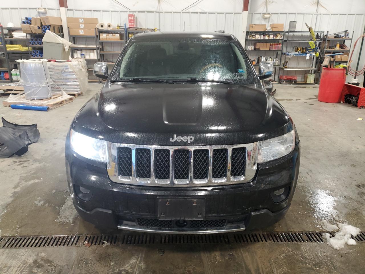 2013 Jeep Grand Cherokee - Image 5