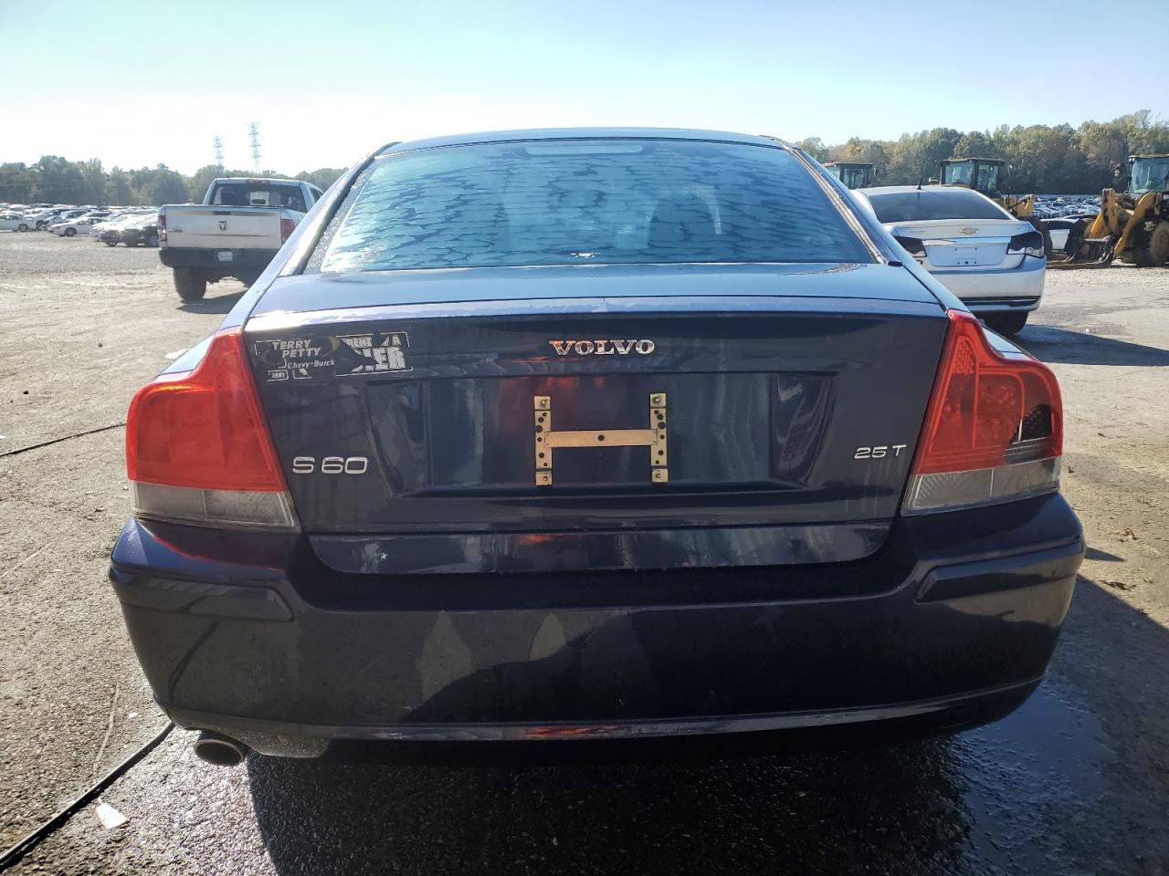 2005 Volvo S60 2.5T VIN: YV1RS592552442006 Lot: 80722454