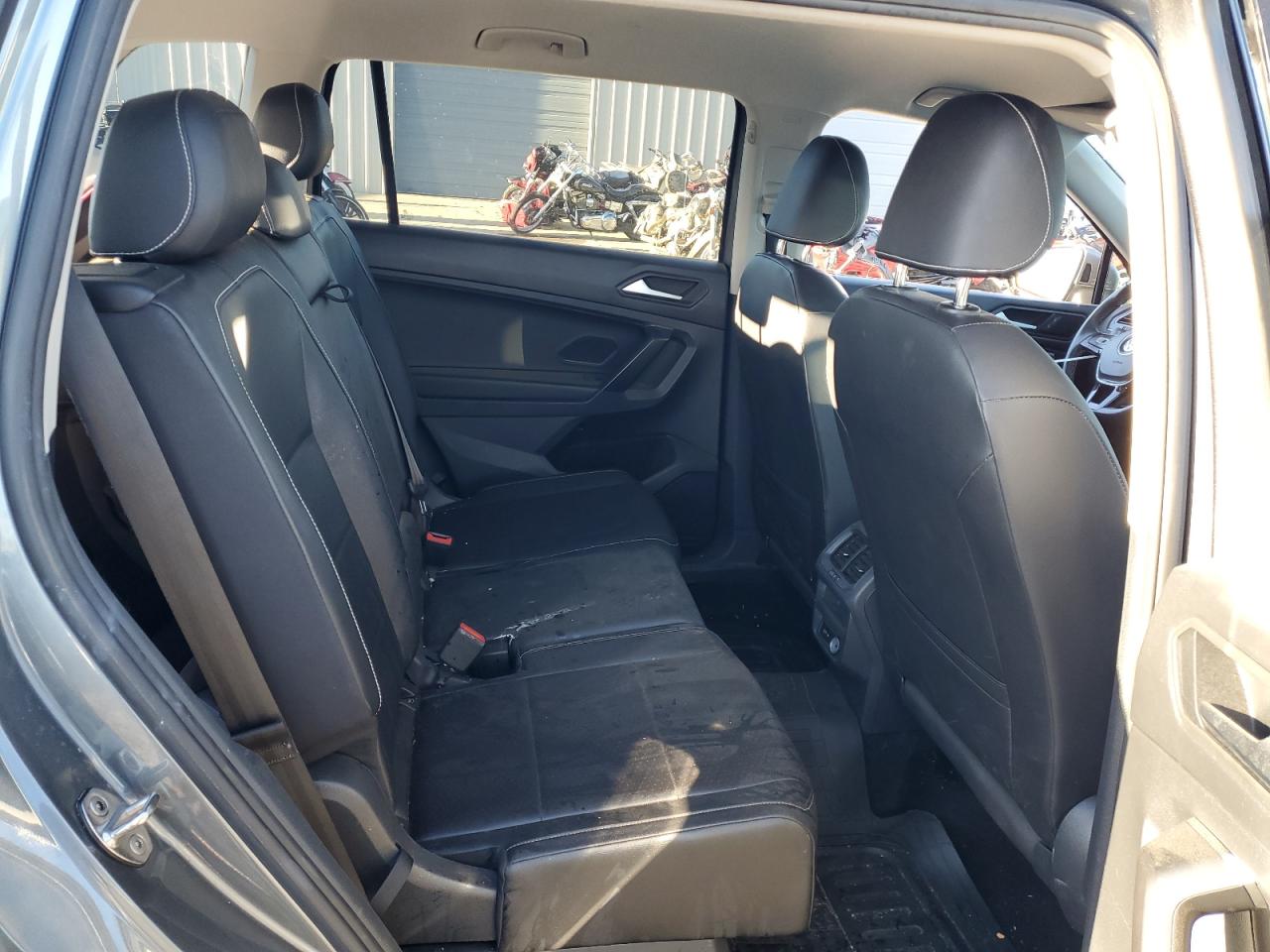 2021 Volkswagen Tiguan - Image 12