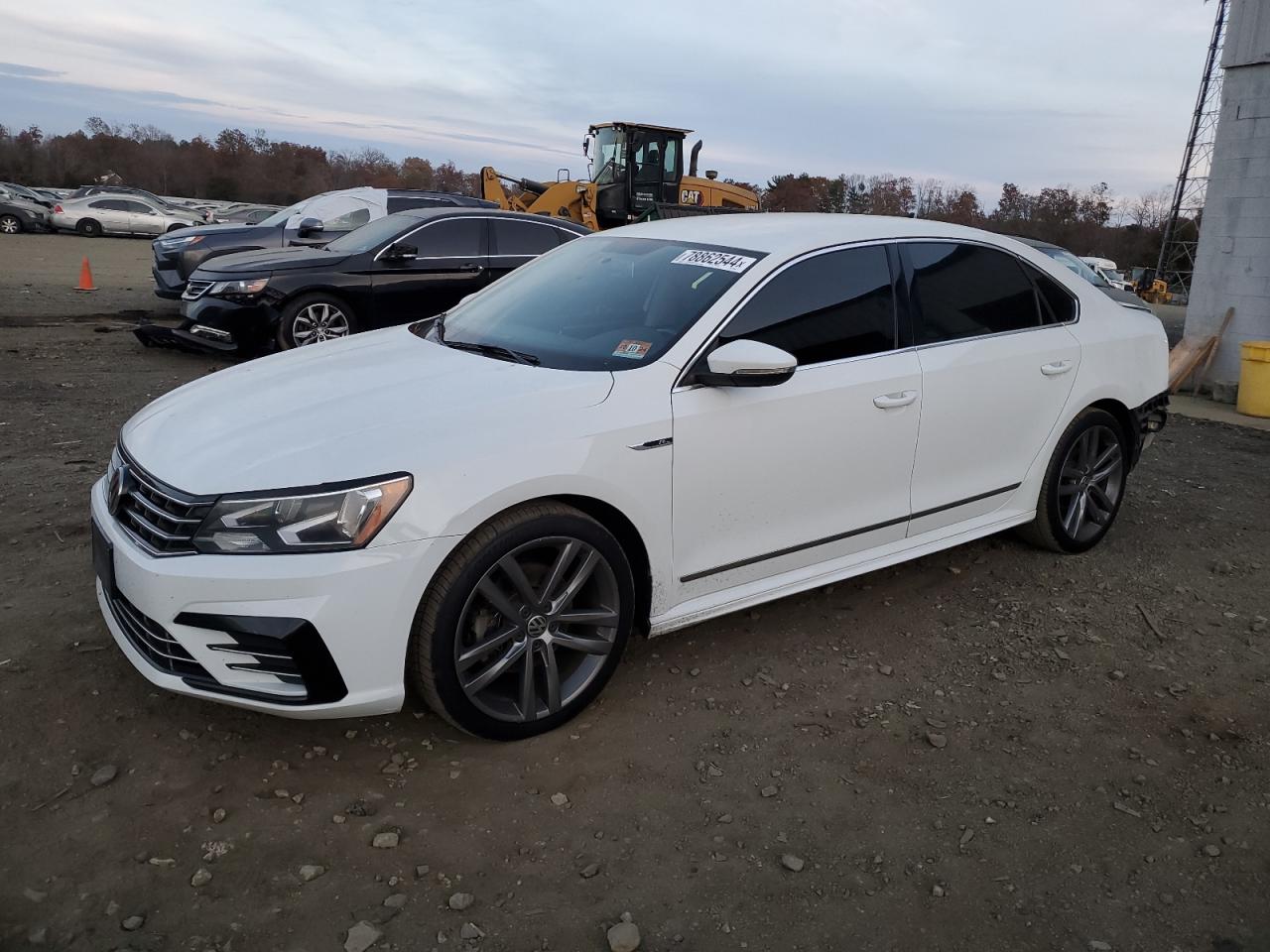 2017 Volkswagen Passat R-Line იყიდება Windsor-ში, NJ - Rear End