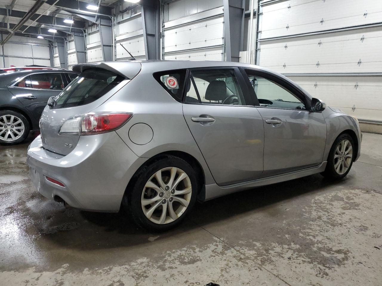 2010 Mazda 3 - Image 3