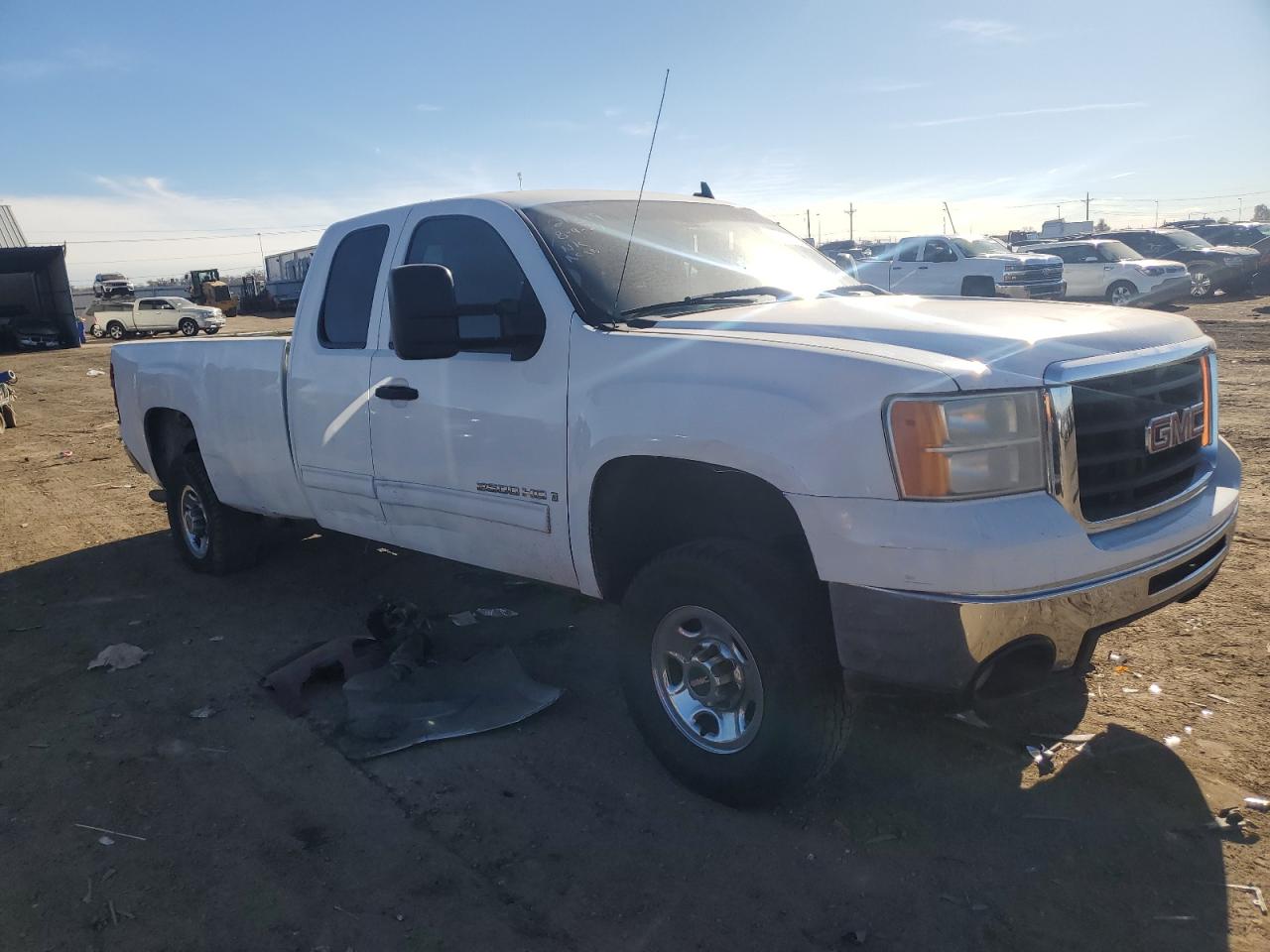 2007 GMC Sierra - Image 4