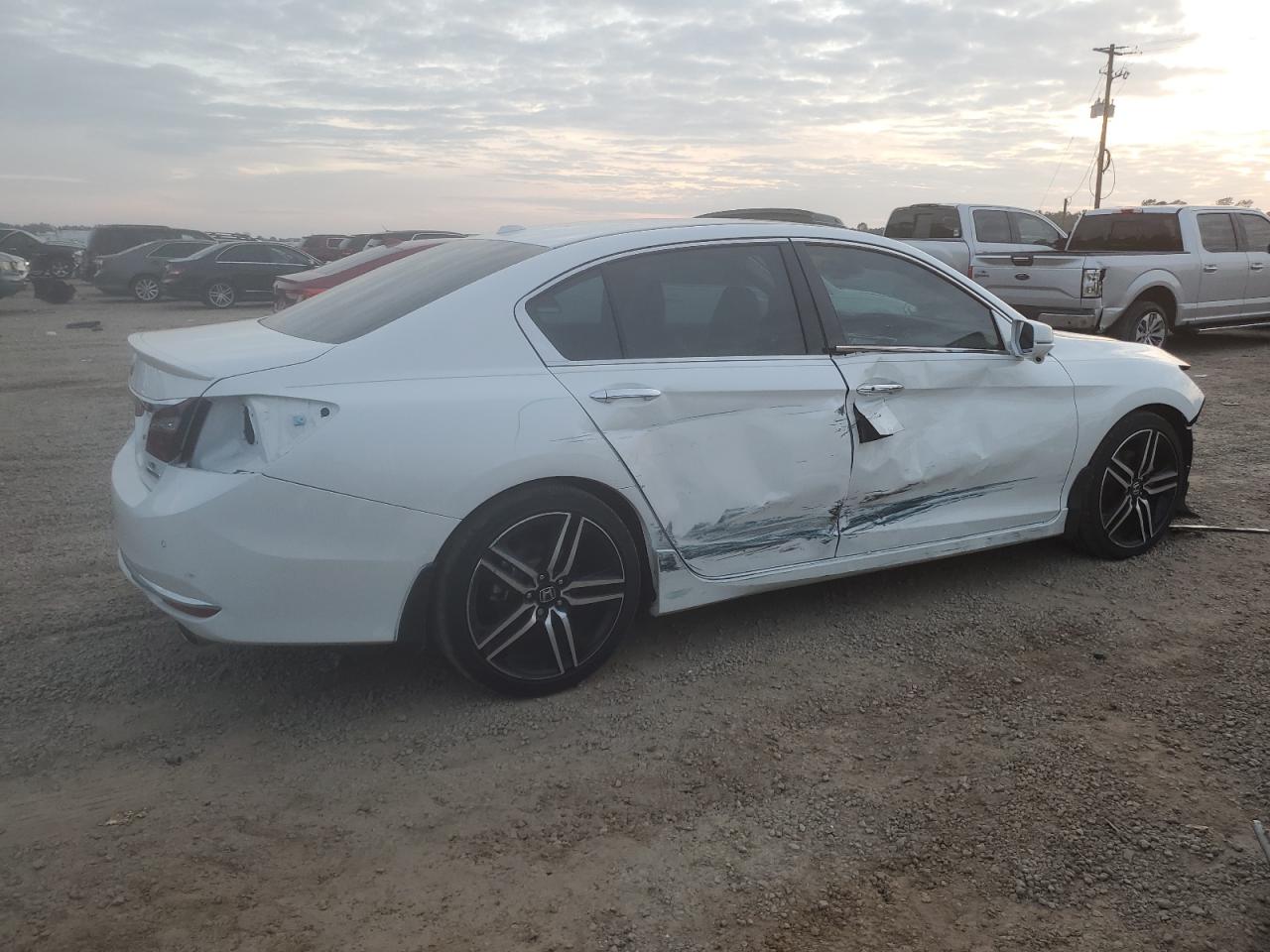 2016 Honda Accord - Image 3