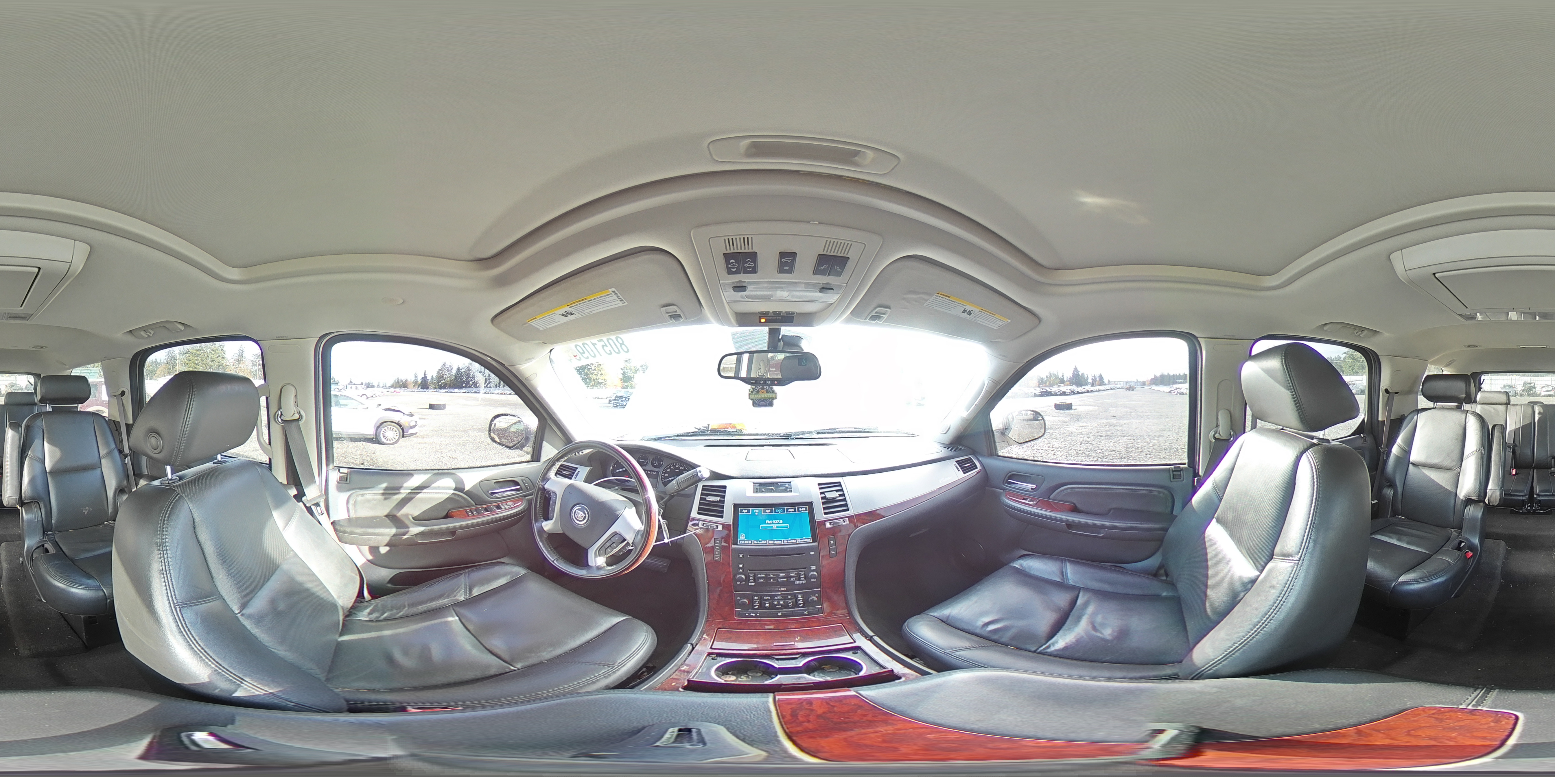 2007 Cadillac Escalade - Image 14