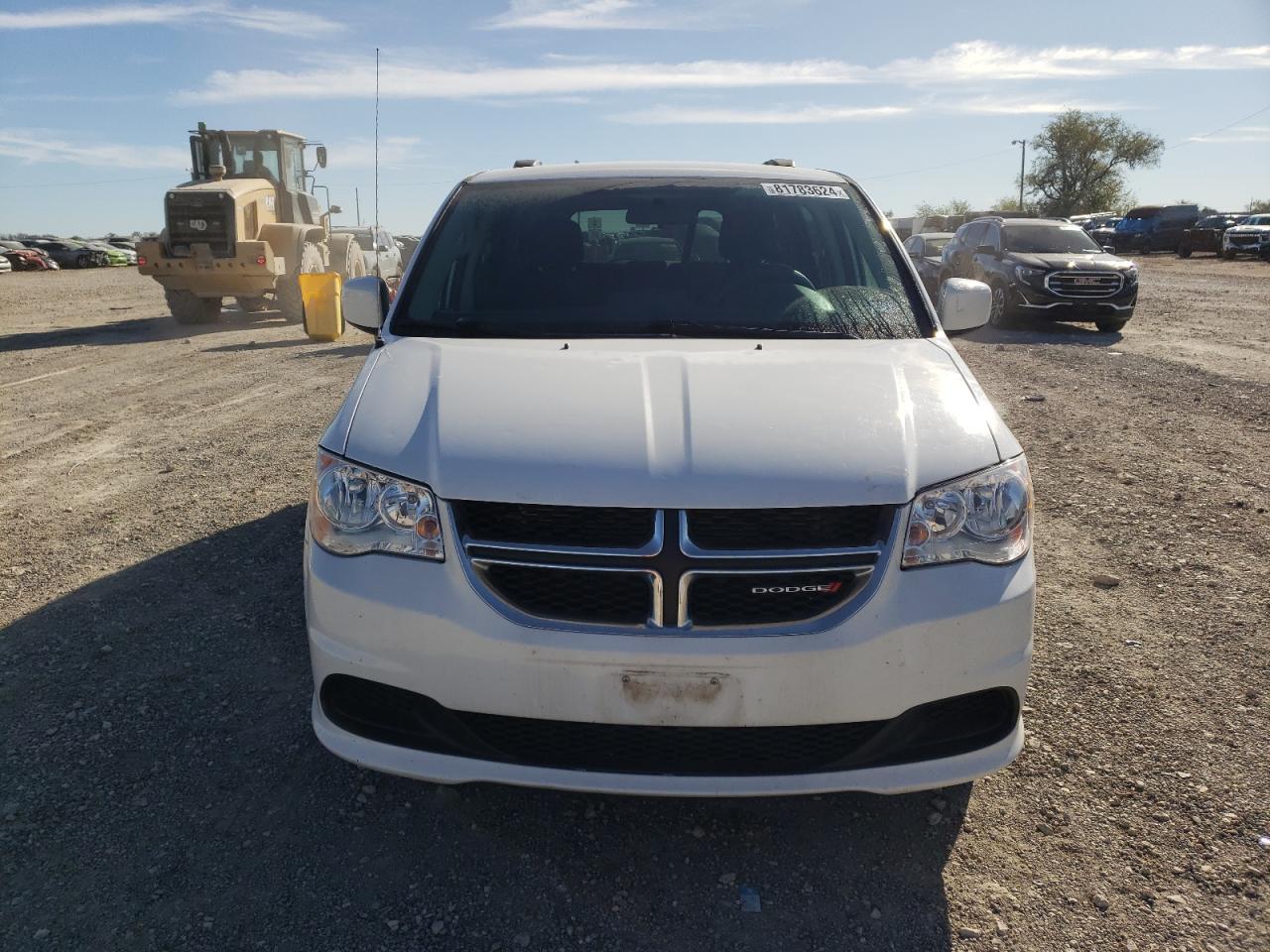 2016 Dodge Caravan - Image 5
