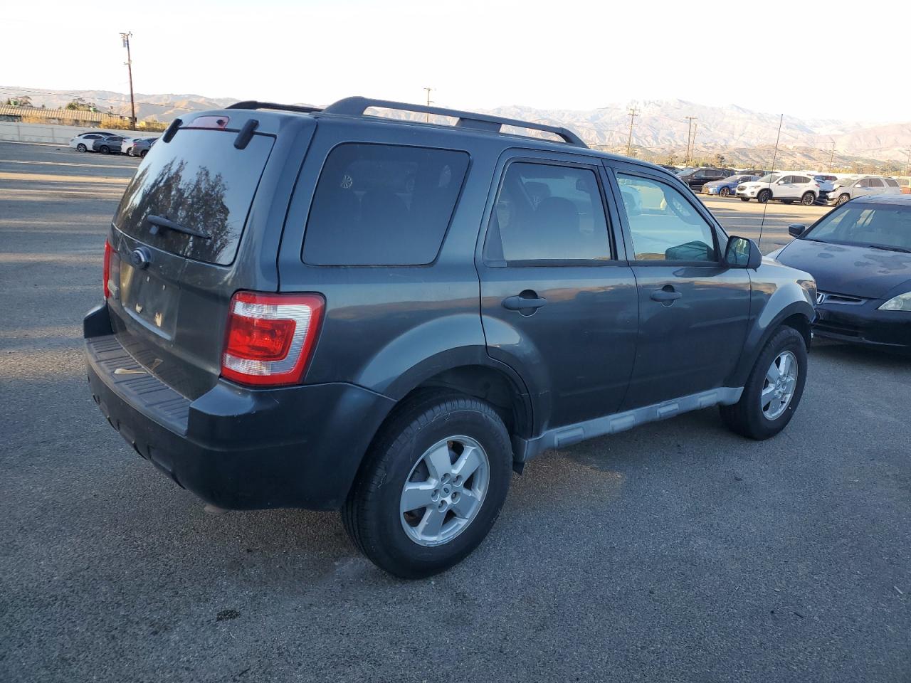 2009 Ford Escape - Image 3