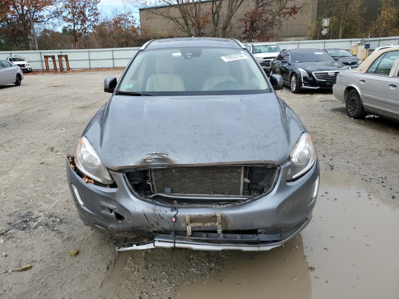 2016 Volvo XC60 - Image 5