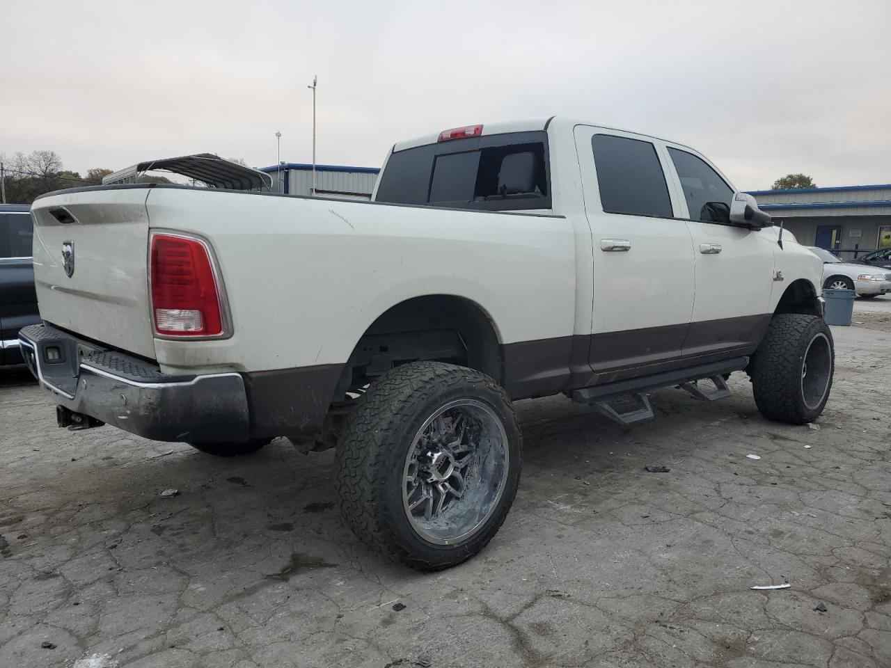 2017 RAM 2500 - Image 3