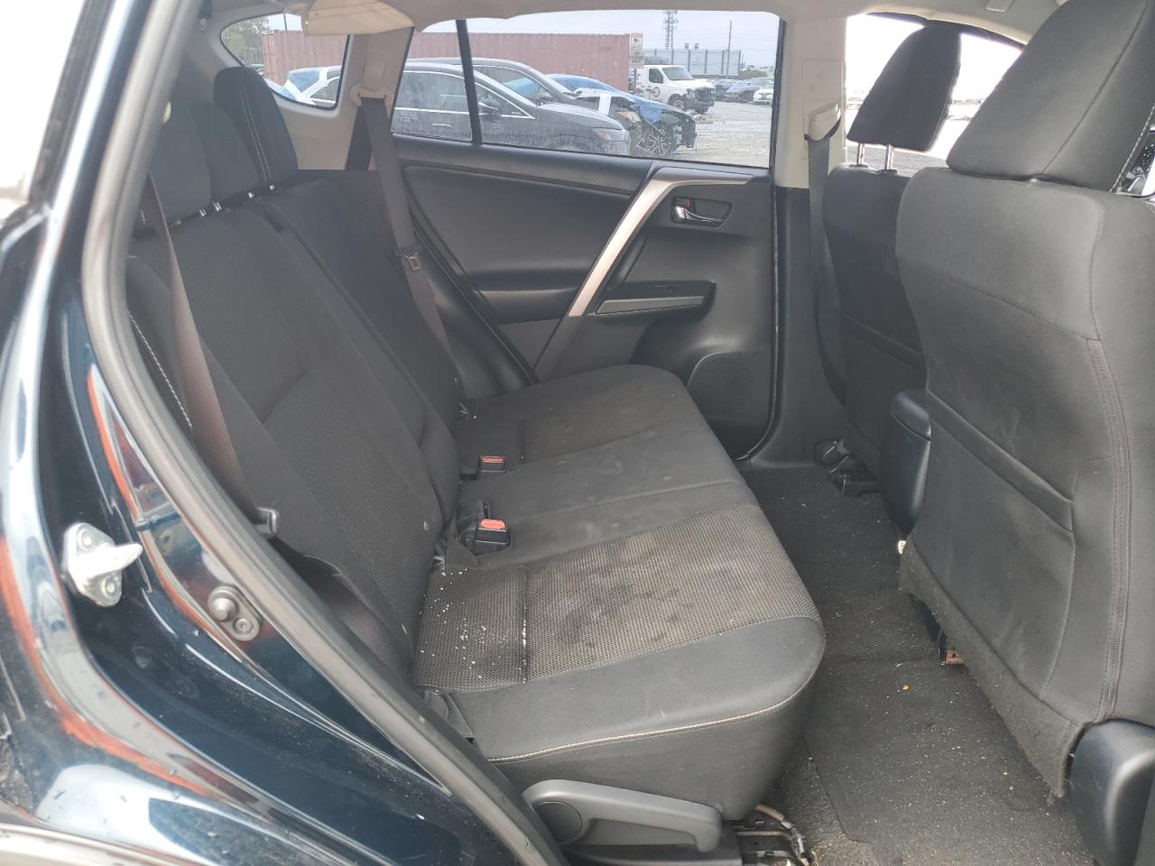 2018 Toyota RAV 4 - Image 10