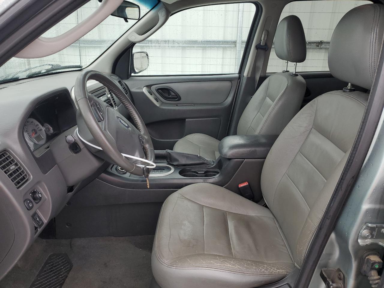 2007 Ford Escape - Image 7