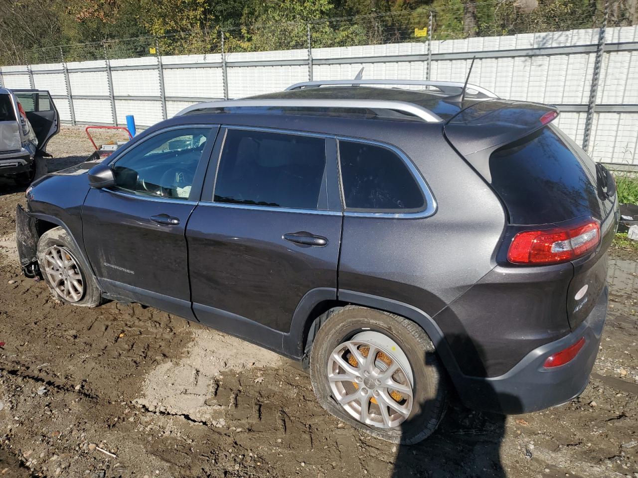 2017 Jeep Grand Cherokee - Image 2