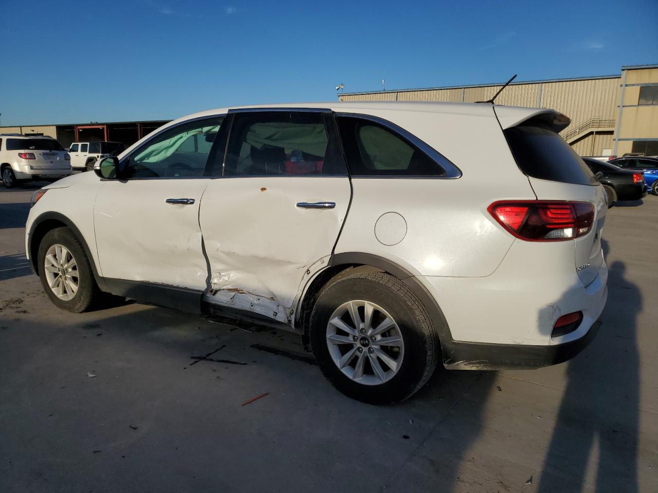 2019 Kia Sorento - Image 2