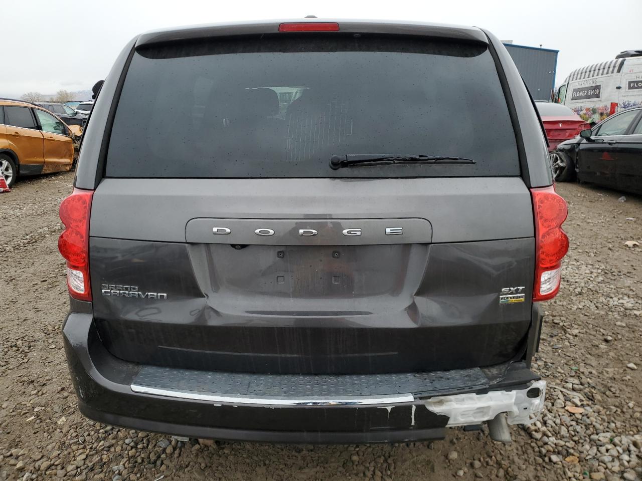 2018 Dodge Caravan - Image 6