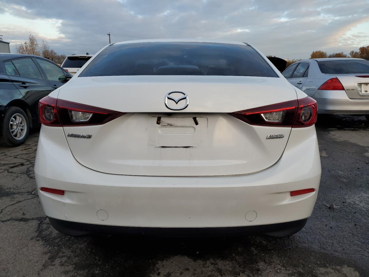 2016 Mazda 3 - Image 6