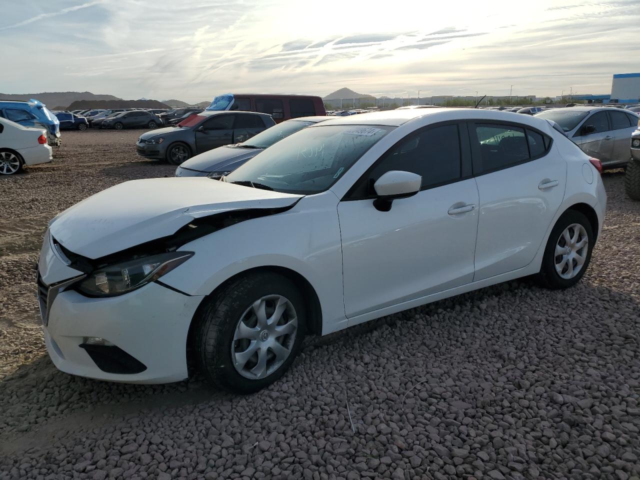 VIN 3MZBM1J72GM261715 2016 MAZDA 3 no.1