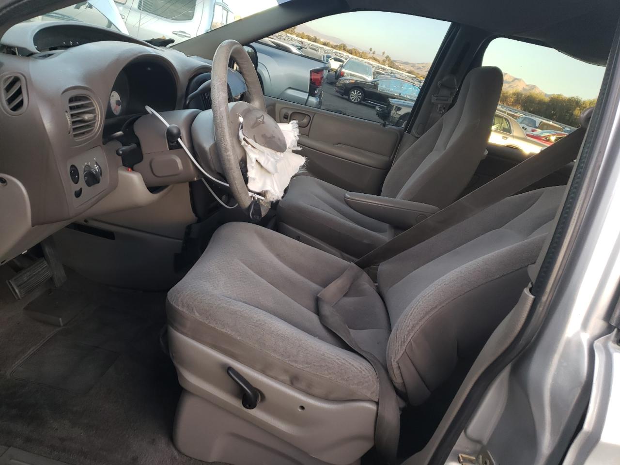 2003 Chrysler Voyager Lx VIN: 1C4GJ45313B175758 Lot: 82148734