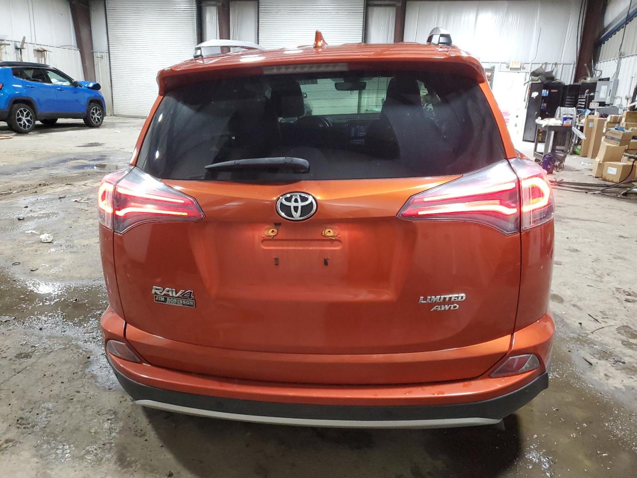 2016 Toyota RAV 4 - Image 6