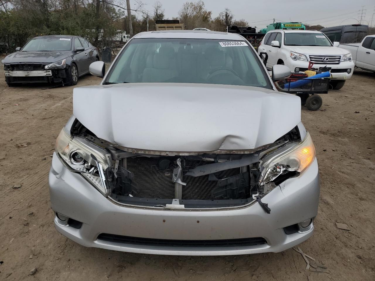2011 Toyota Avalon - Image 5