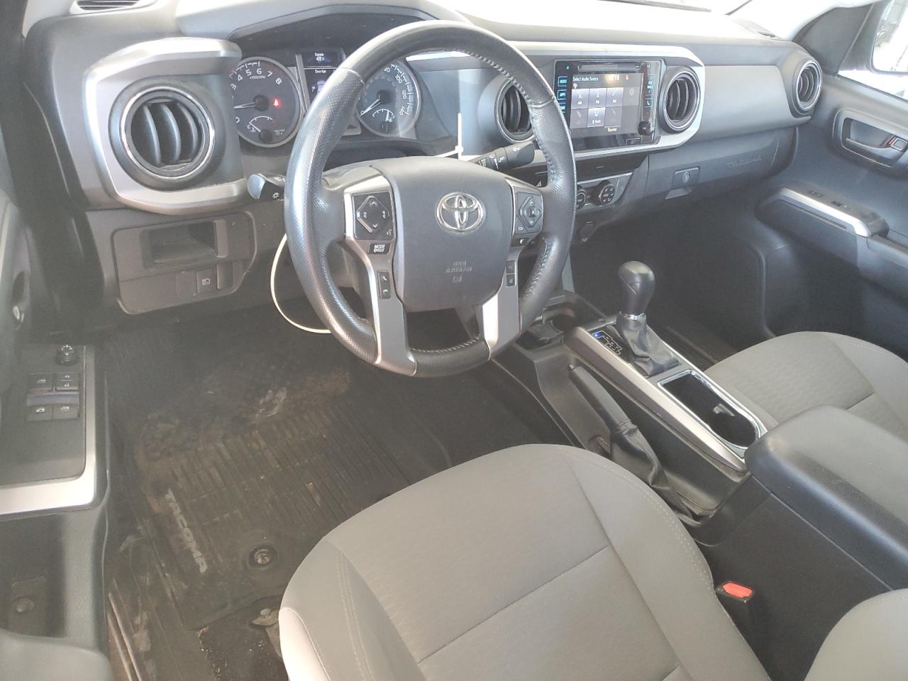 2019 Toyota Tacoma - Image 8