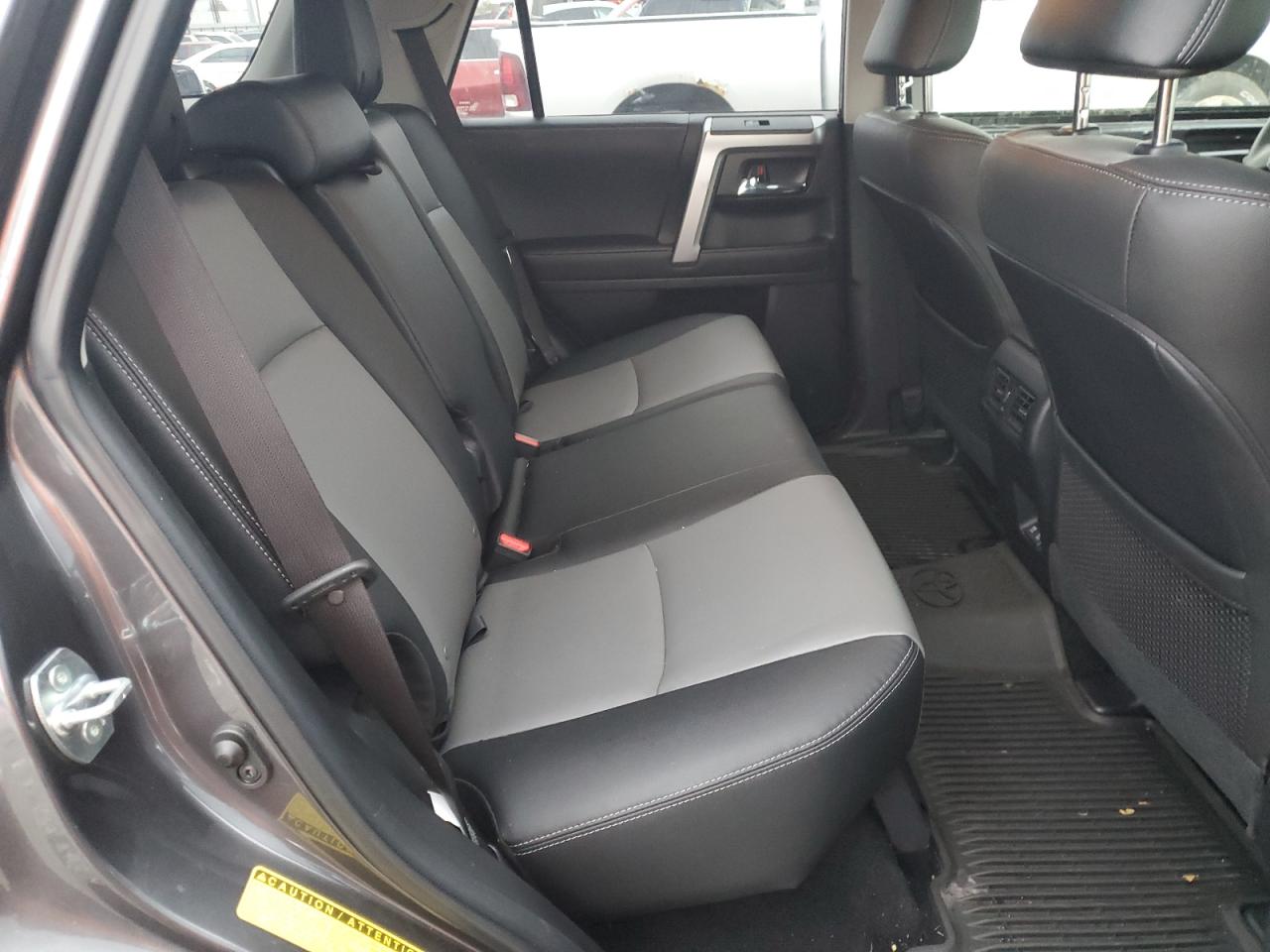 2022 Toyota 4Runner - Image 11