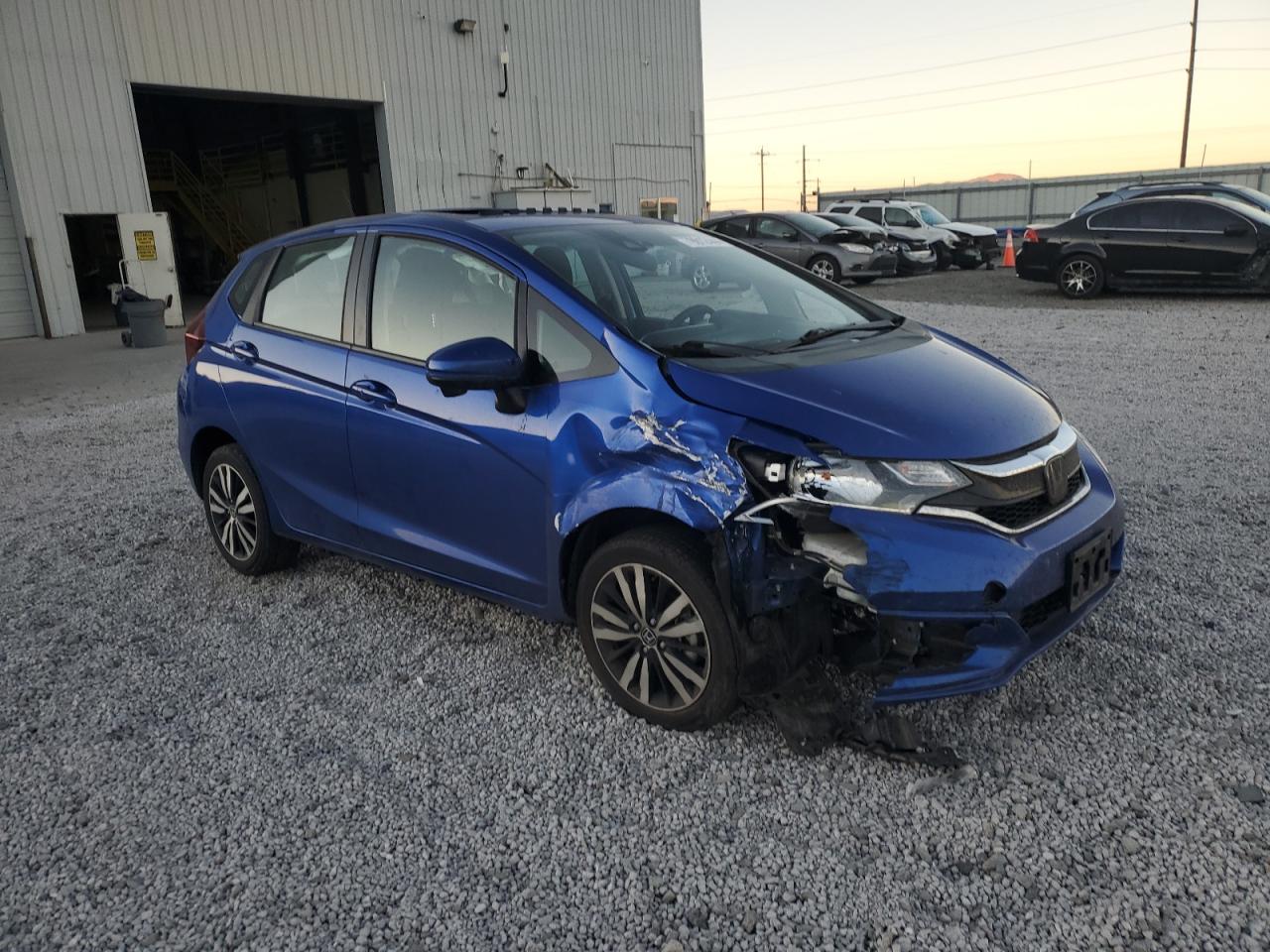 VIN 3HGGK5H80KM719671 2019 HONDA FIT no.4