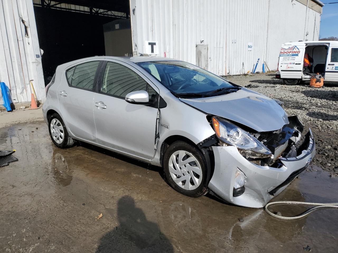 2015 Toyota Prius C VIN: JTDKDTB39F1586710 Lot: 81102314