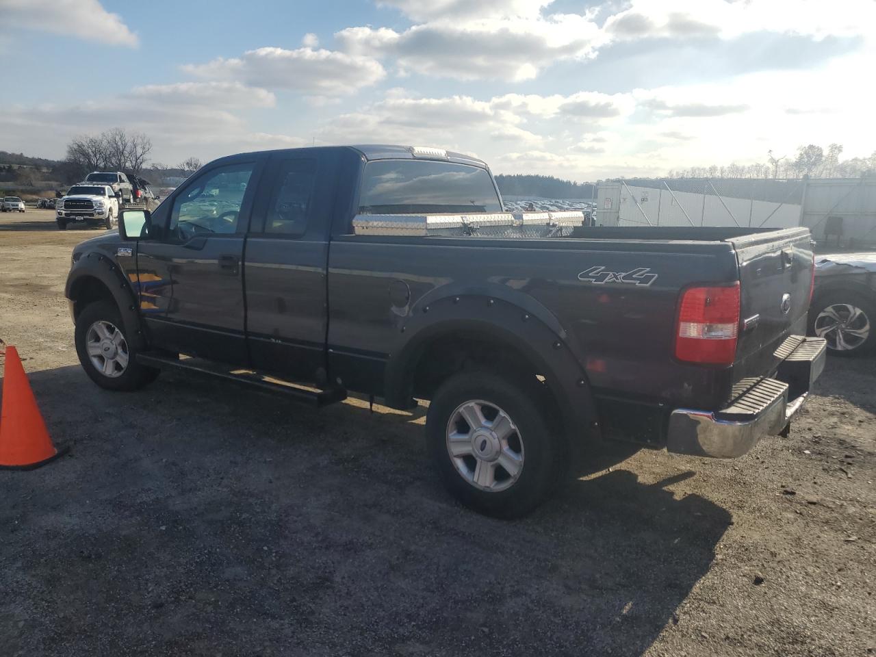 2004 Ford F-150 - Image 2