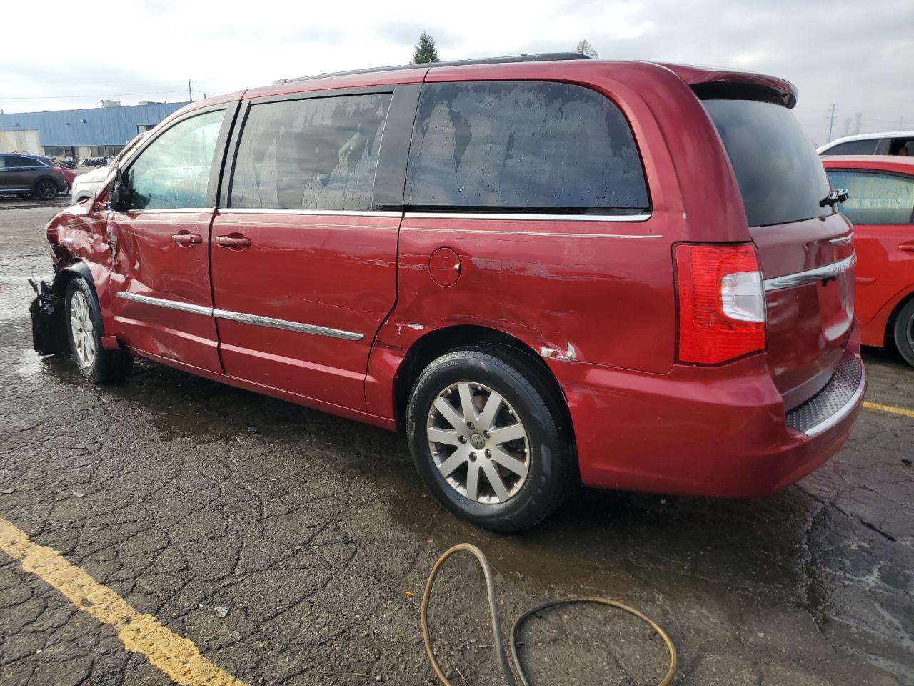 2014 Chrysler Town & Country - Image 2