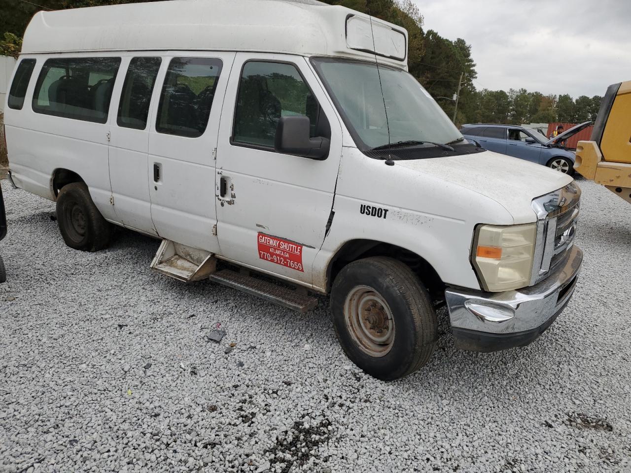 2011 Ford Econoline - Image 4