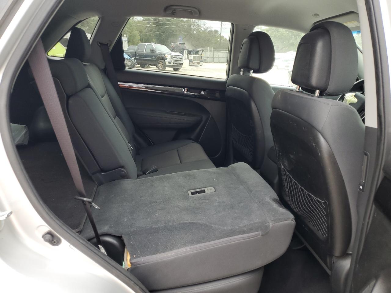 2013 Kia Sorento - Image 11
