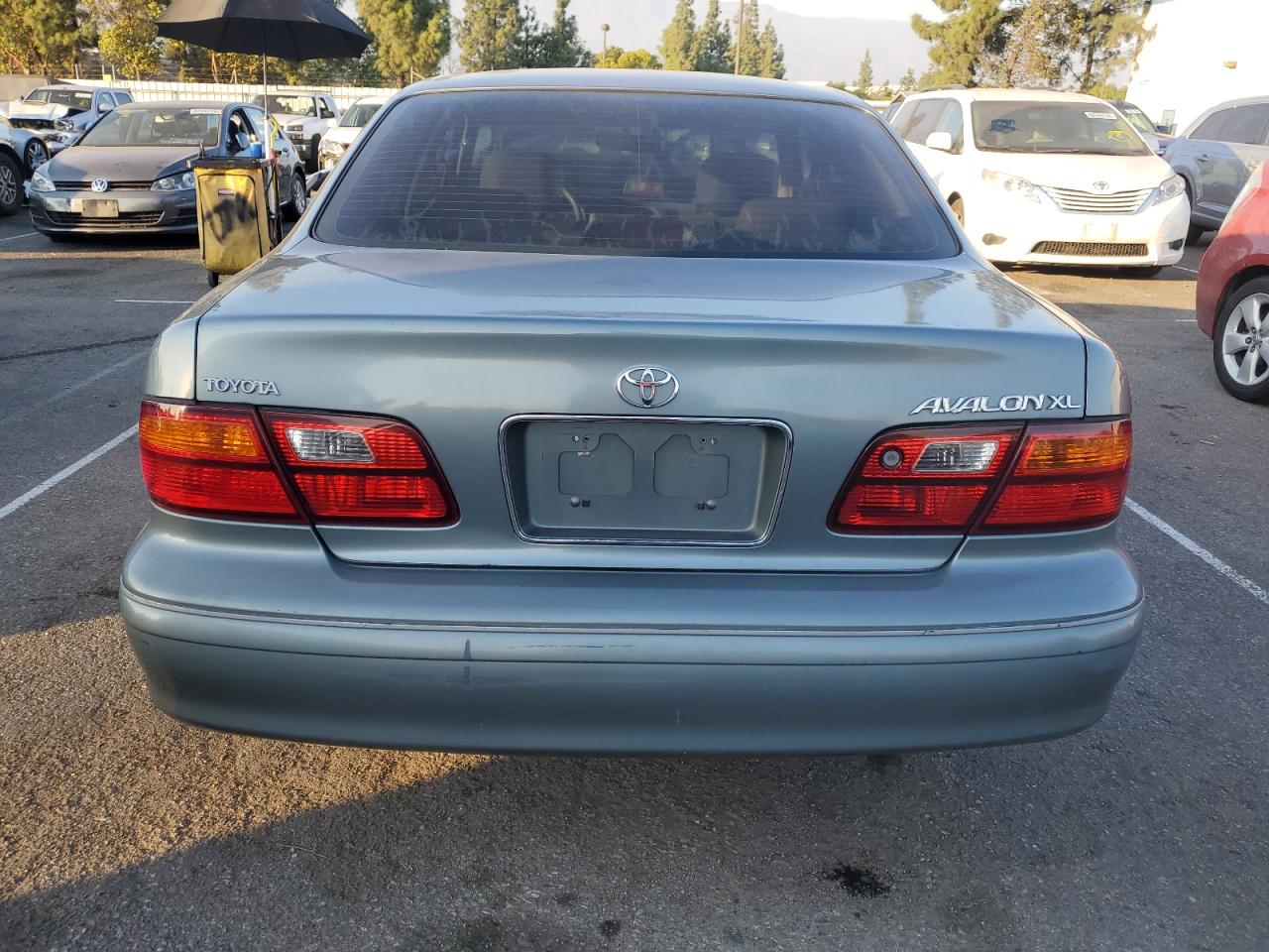 1999 Toyota Avalon Xl VIN: 4T1BF18BXXU352438 Lot: 80347264