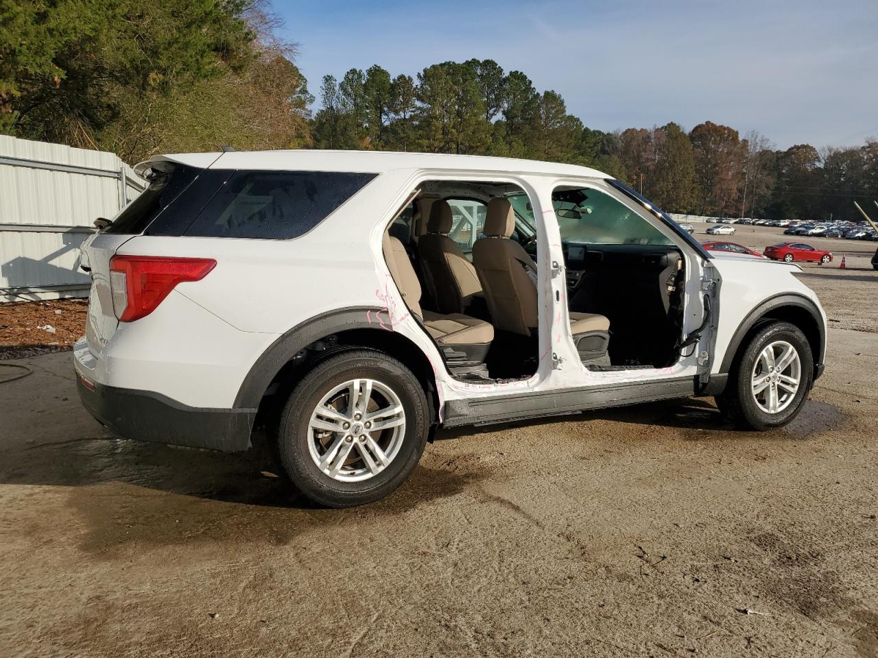 2023 Ford Explorer - Image 3