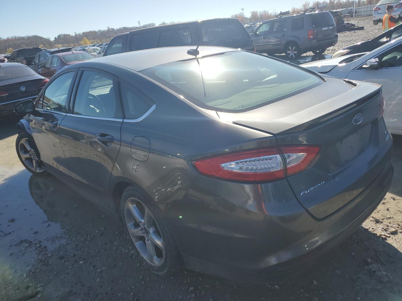 2016 Ford Fusion - Image 2