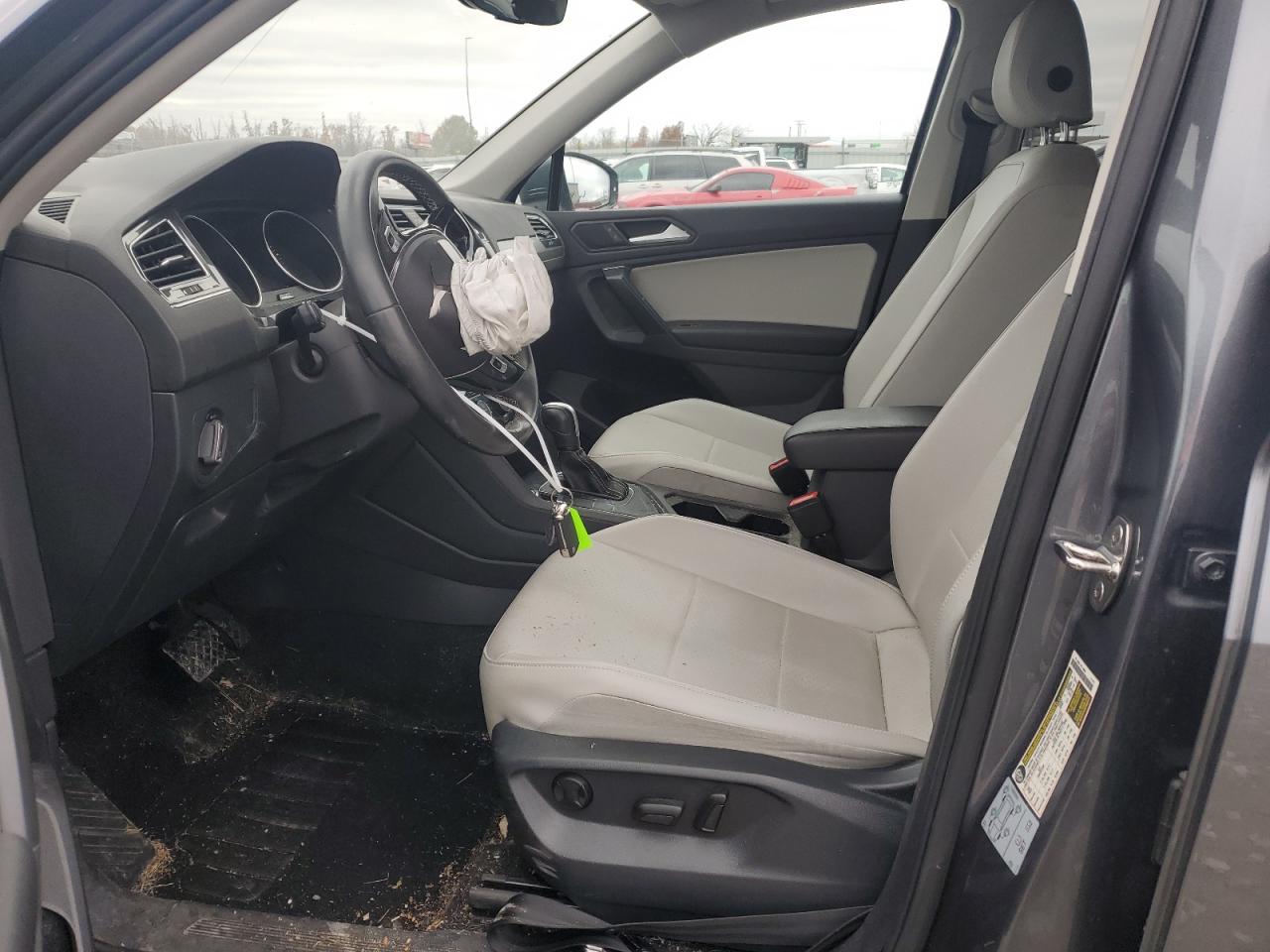 2021 Volkswagen Tiguan - Image 7