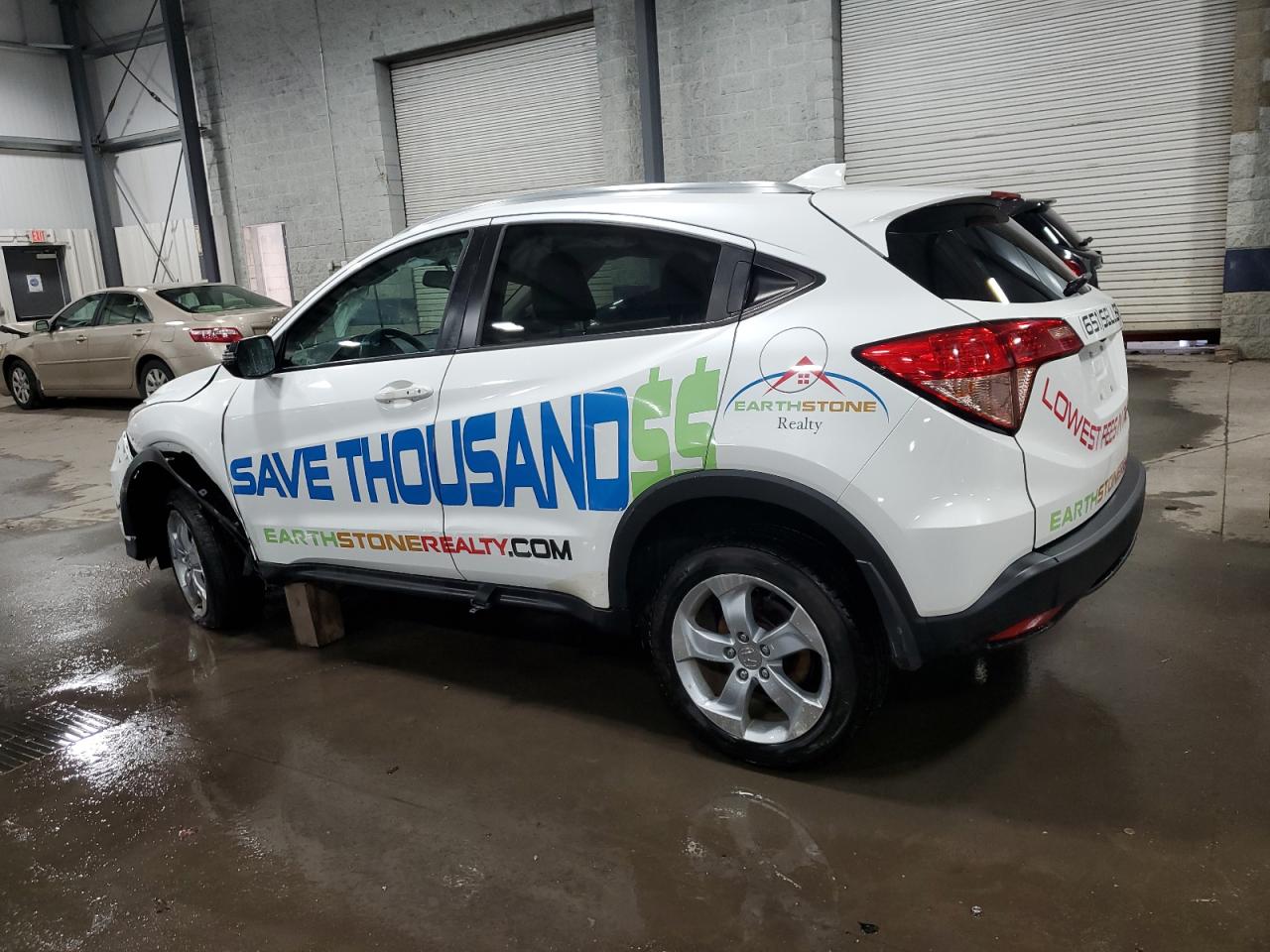 2016 Honda HR-V - Image 2