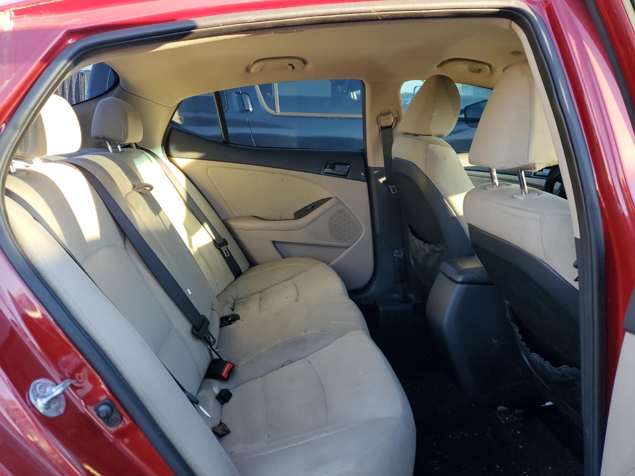 2012 Kia Optima - Image 10