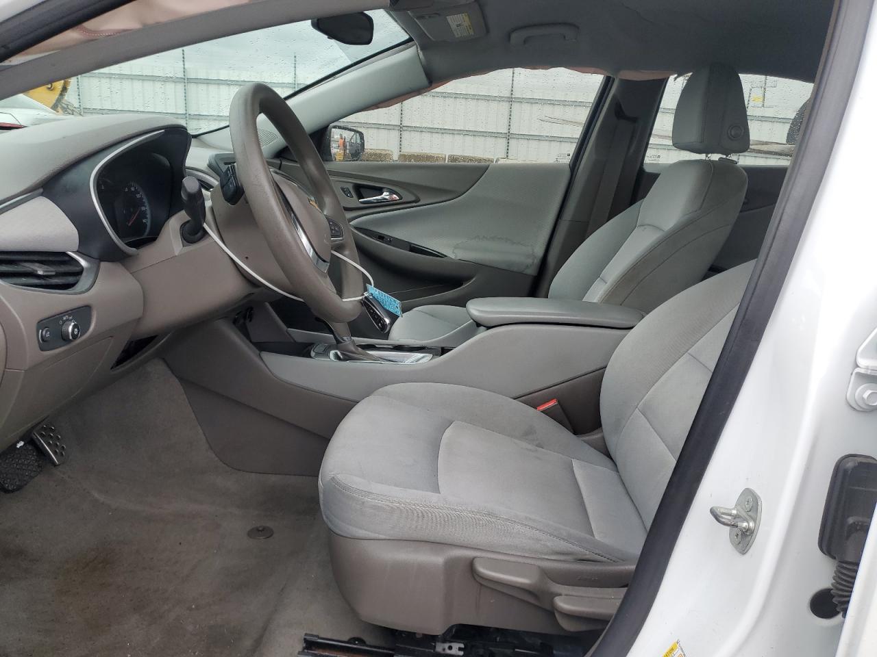 2016 Chevrolet Malibu - Image 7