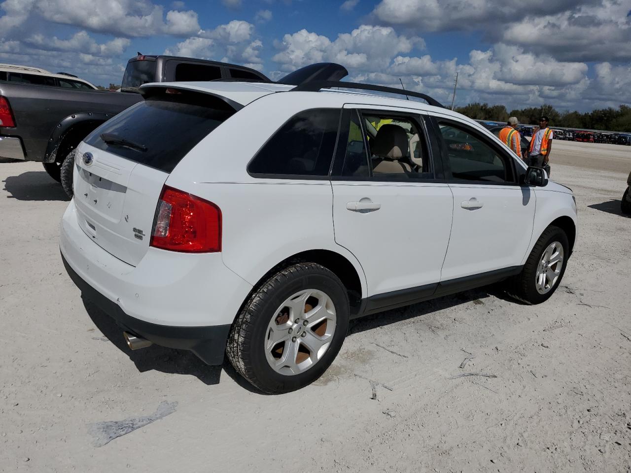 2014 Ford Edge - Image 3