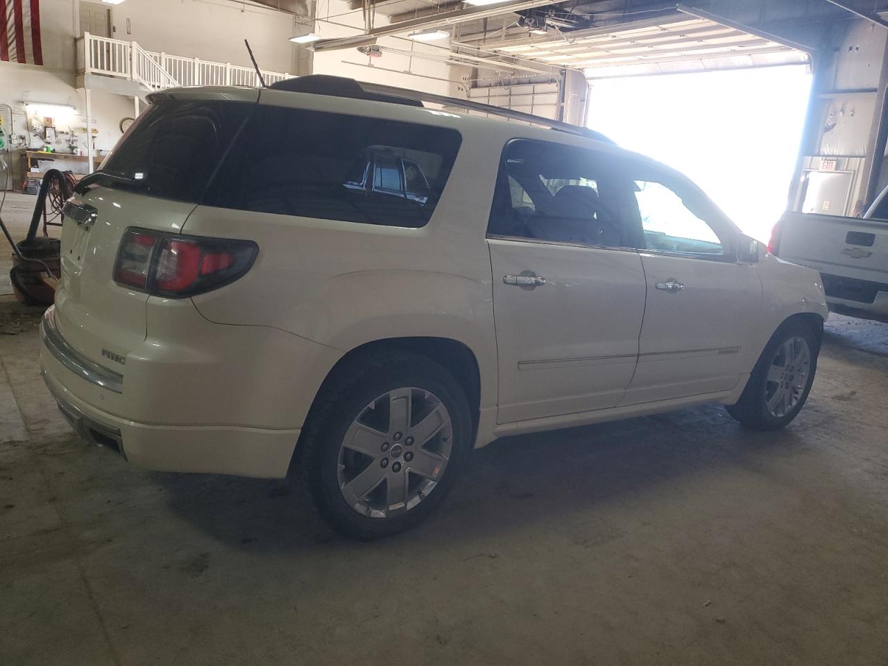 2015 GMC Acadia - Image 3