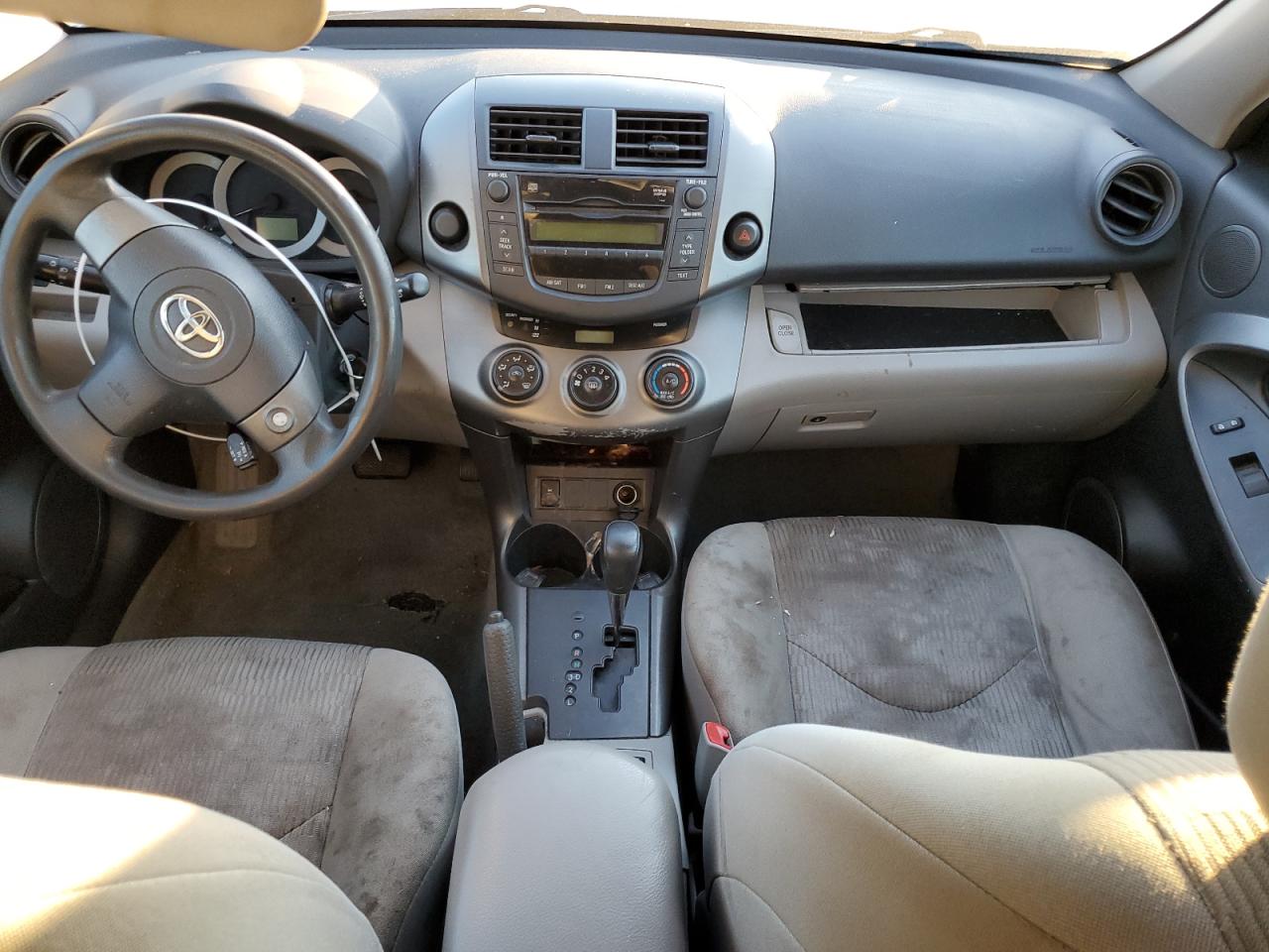 2011 Toyota RAV 4 - Image 8